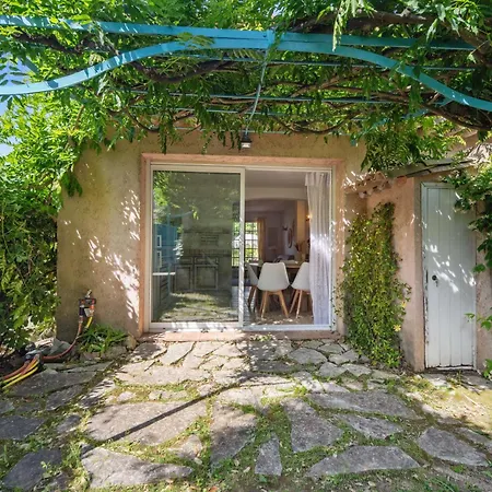 Апартаменти Cazet Cozy - 2br 6p - Estate With Pool Gassin